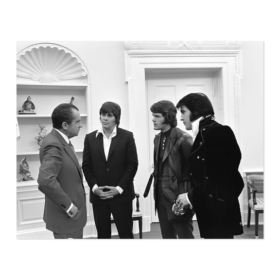 HISTORIX Vintage 1970 President Richard Nixon Photo Print - Old Photo of President Nixon with Elvis Presley Delbert West & Jerry Schilling