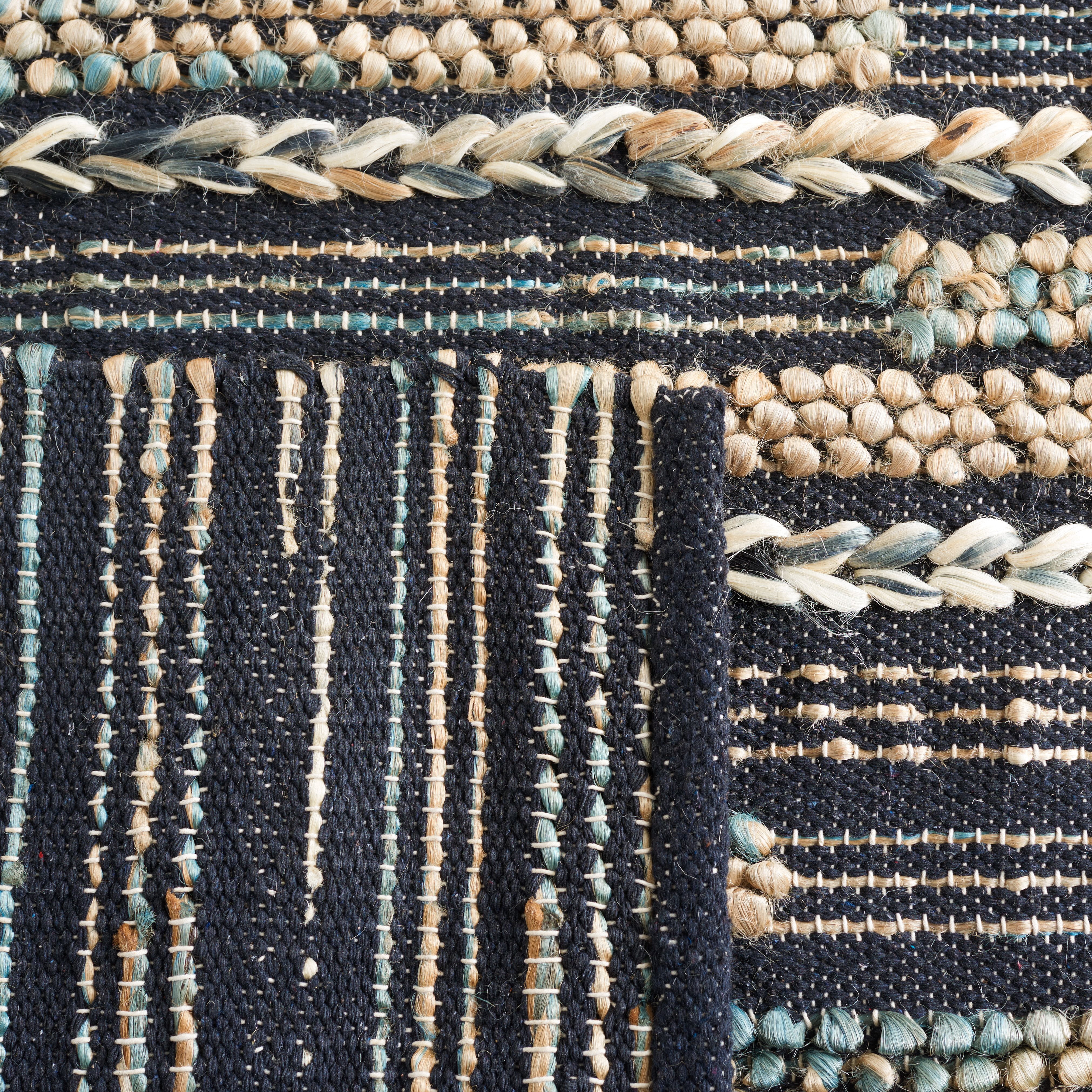 SAFAVIEH Natural Fiber Carlene Abstract Area Rug, Black/Natural, 6' x 6' Square