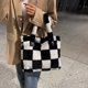 thumbnail image 2 of Bolso de mano cuadrado con asa superior de tablero de ajedrez de felpa para mujer (celosía grande) Likrtyny Para estrenar, 2 of 9