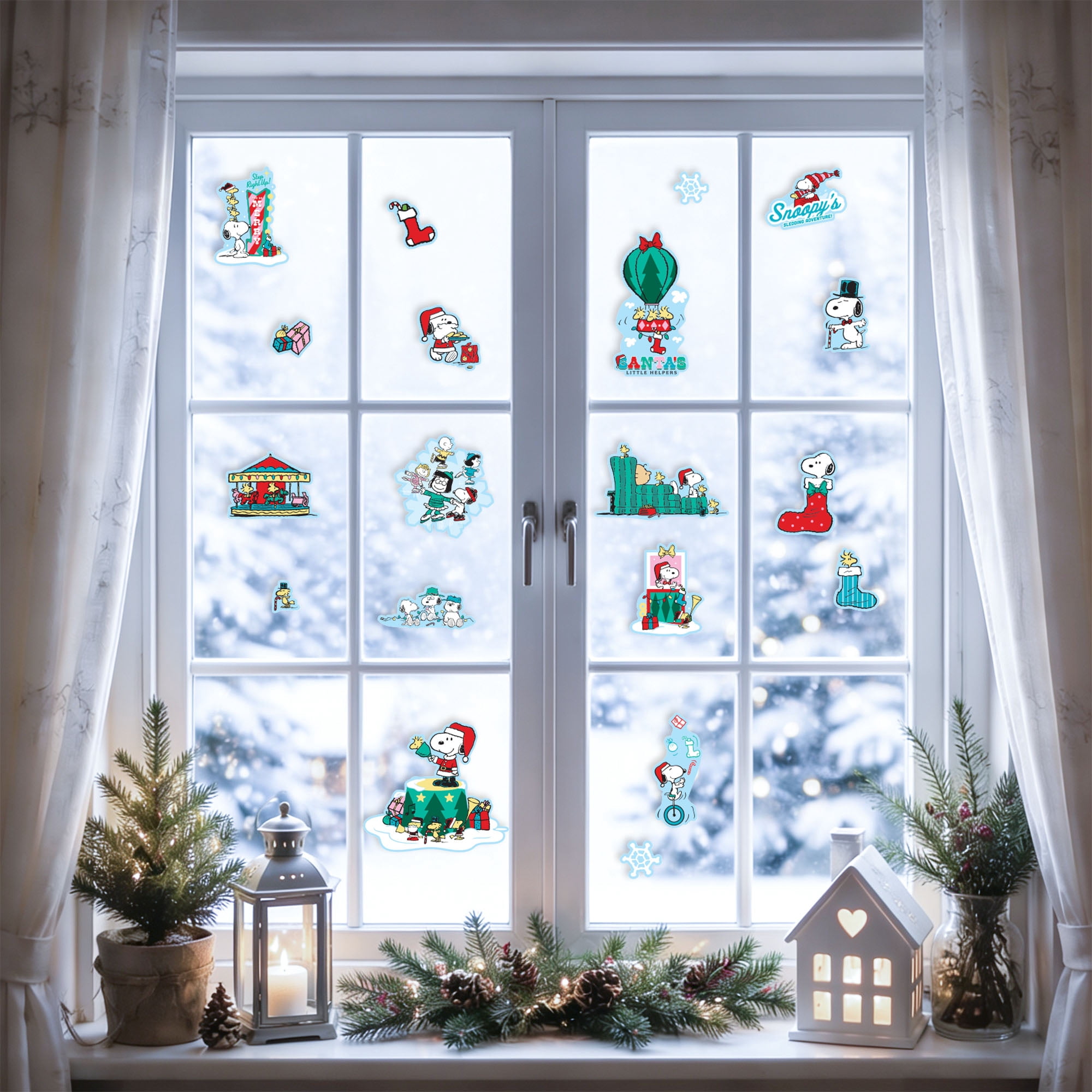 Peanuts Snoopy Christmas Window Clings, 19‑Piece Holiday Static Window Decorations – Snoopy & Woodstock Festive Designs
