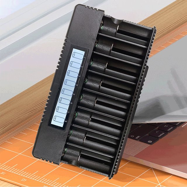 Cargador de batería 18650 de 8 bahías, cargador inteligente rápido para baterías 16340/26700/21700