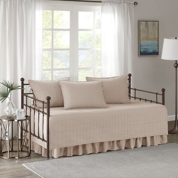 Comfort Spaces Kienna 5 Piece Twin Daybed Quilt Set, 75"x39", Blush Pink