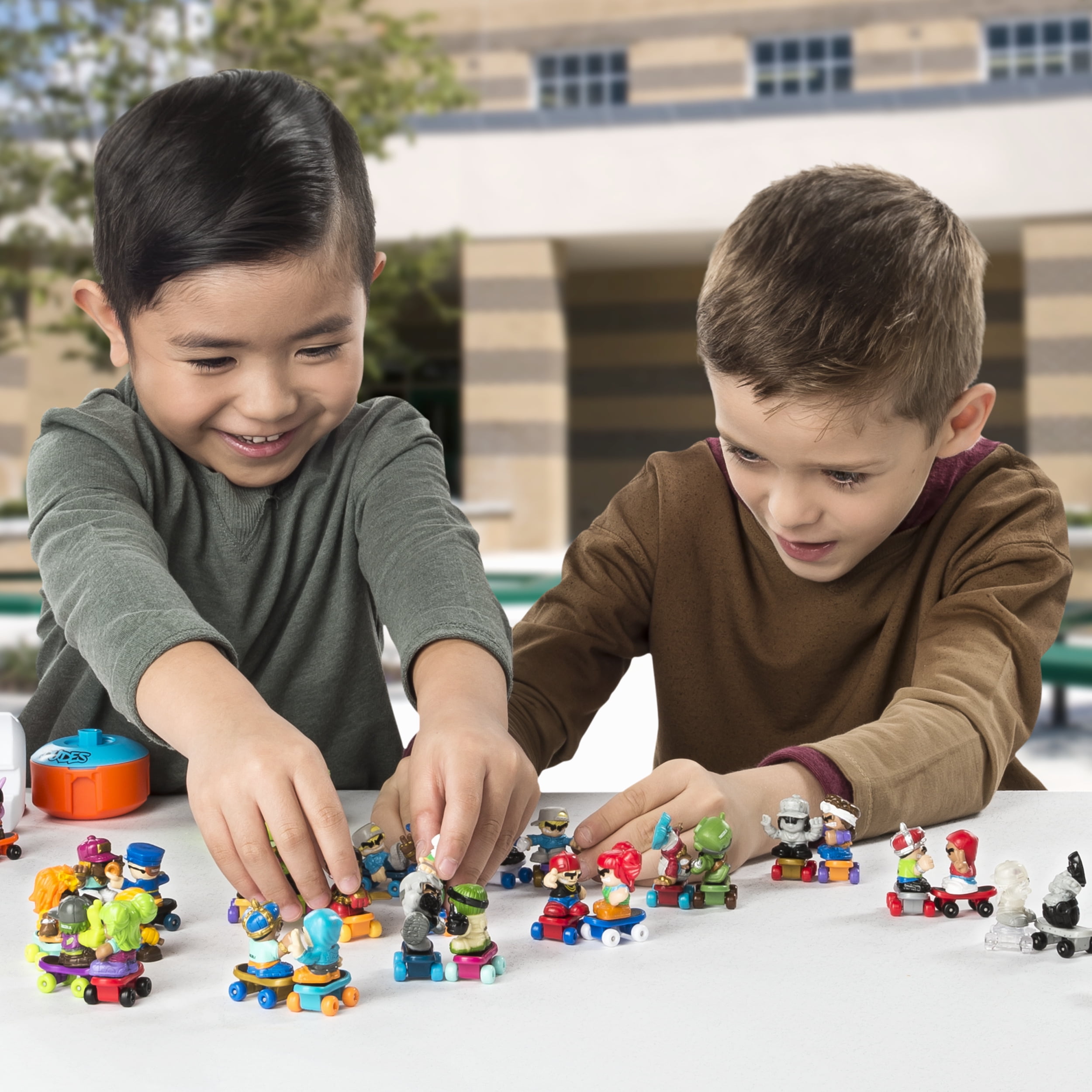 tech deck dudes 4 pack