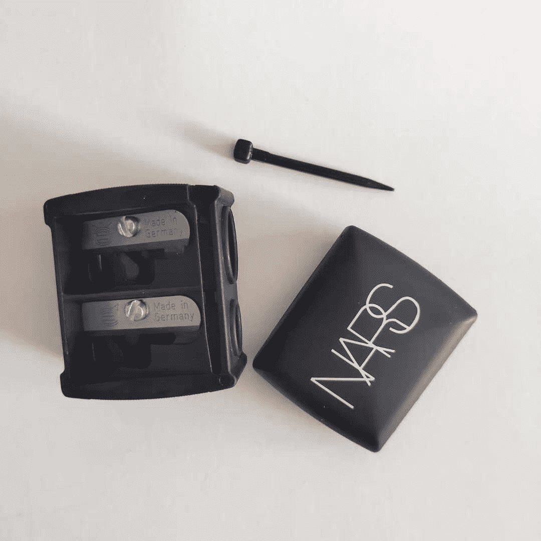 Nars Pencil Sharpener Dual-Hole Black - for Lip & Eye Pencils