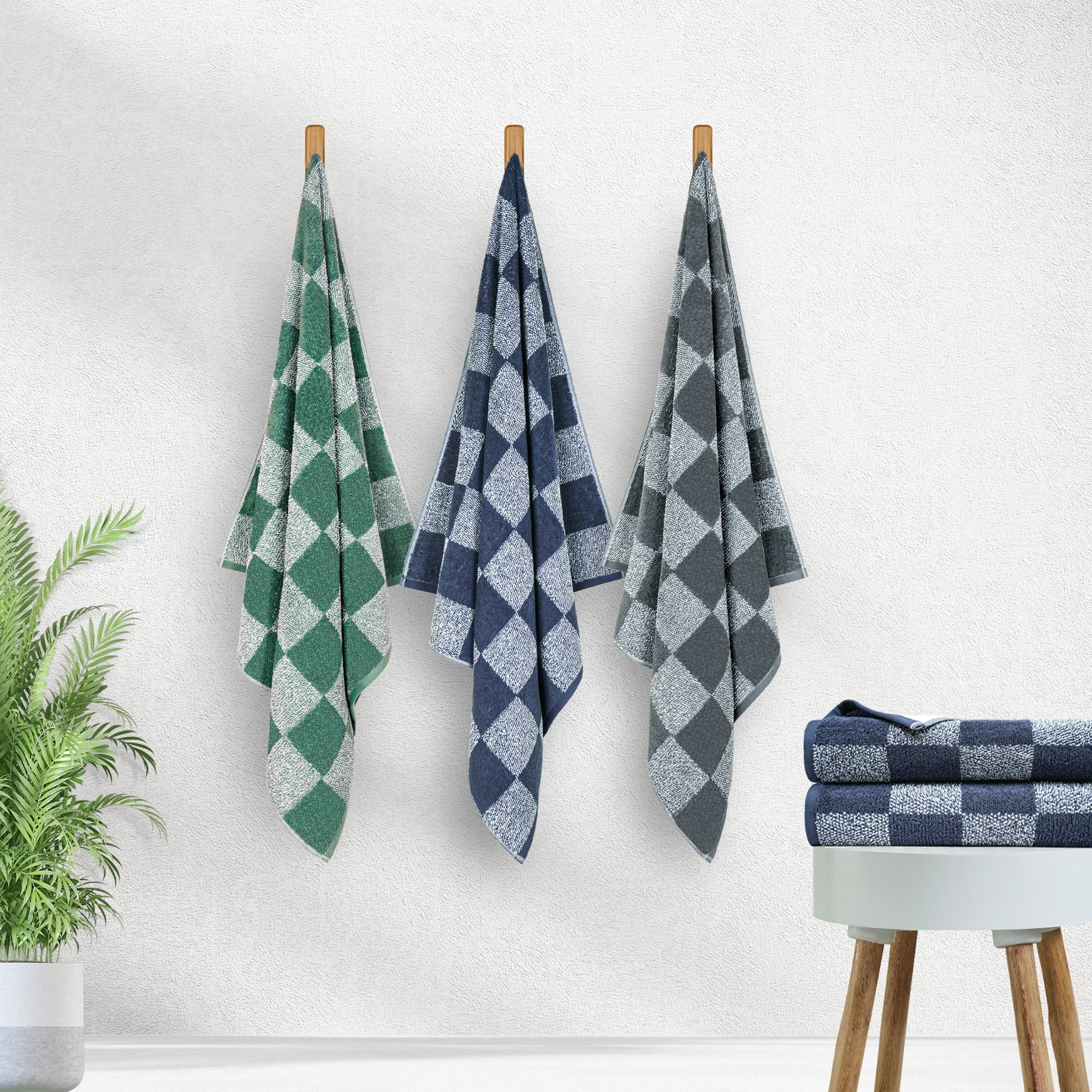 Mainstays Performance Checkered Bath Towel, 54" x 30", Soothing Grey