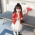 thumbnail image 4 of Lttoisl Extension de Chignon pour Enfants, Postiche Mignon en Soie Mate Résistante aux Hautes Températures et Désordonnée pour Filles, Perruque Style Bandeau à Fleurs pour Bébé, Adorable Accessoire Capillaire Synthétique pour Coiffures d'Enfants - Noir, 4 of 8