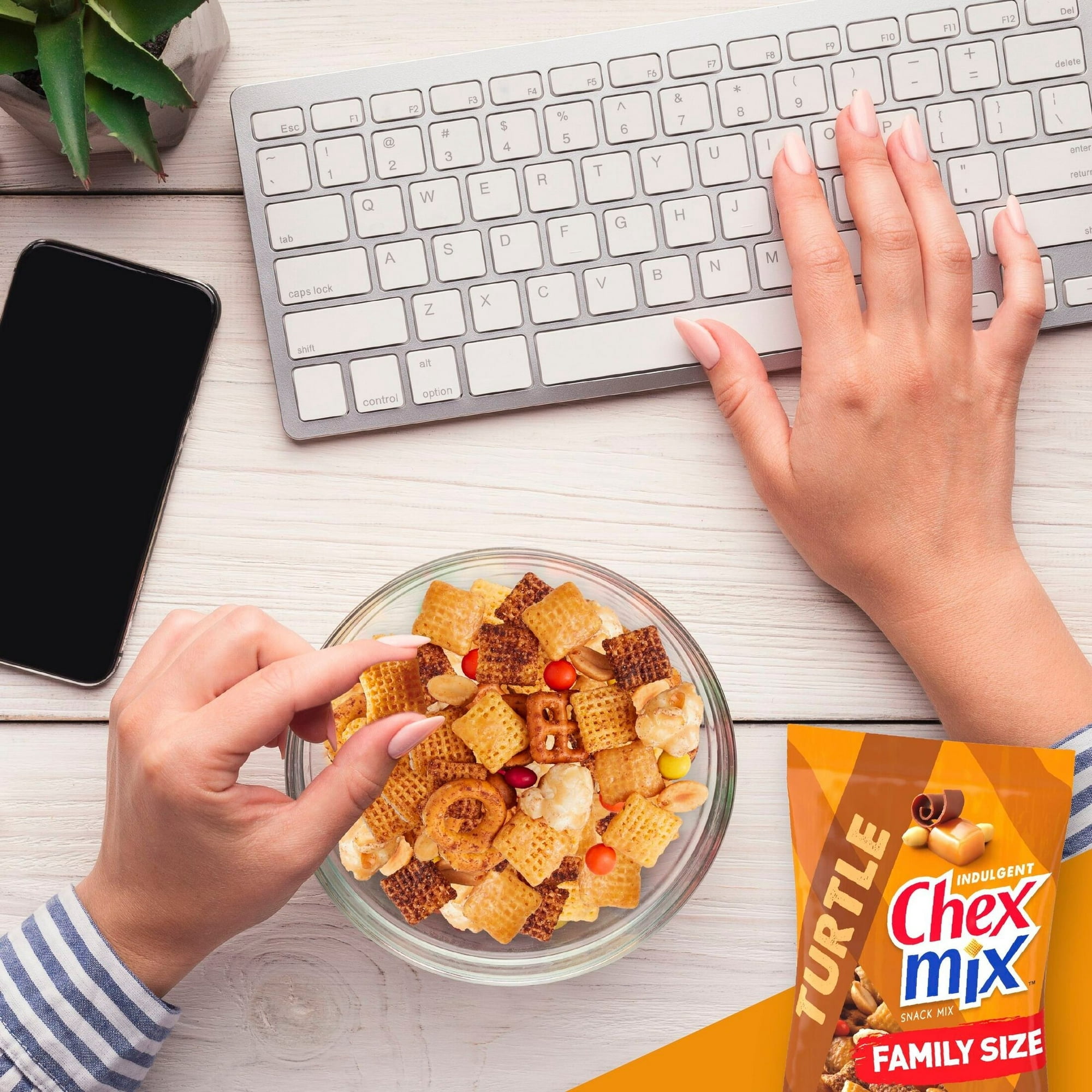 Chex Mix Turtle Snack Mix, 13.5 oz Bag - Walmart.com