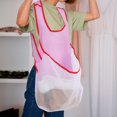 thumbnail image 4 of Delantal impermeable para ropa con bolsillo grande para secar ropa mojada, delantal de malla con bolsa para tareas domésticas, delantal portátil para colgar ropa, 4 of 8