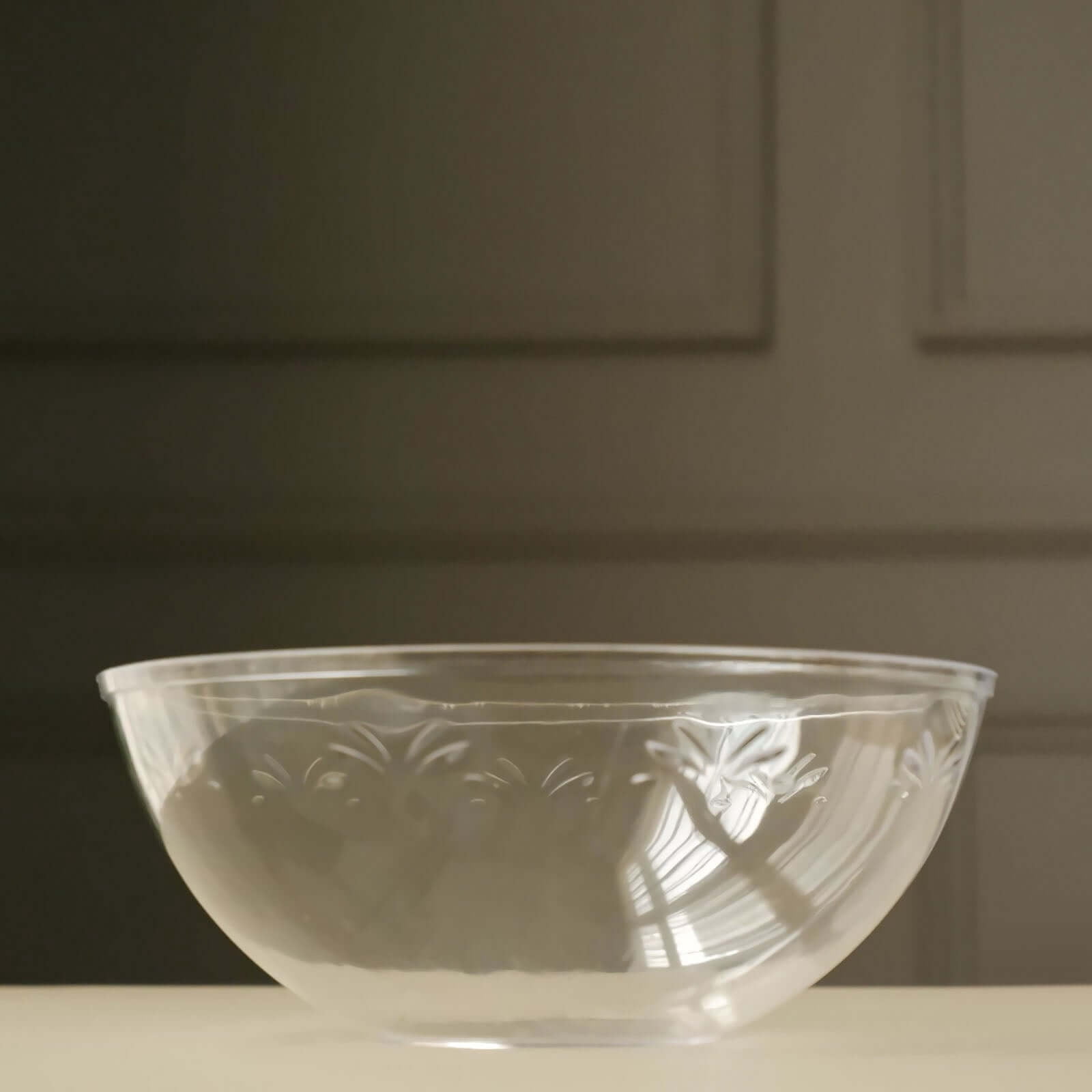 Efavormart 4 Pack - Clear Round Disposable Serving Bowls - 32Oz Plastic Salad Bowls for Wedding, Party, Banquet, Home, Picnic, Outdoor, Dinnerware, Restaurants, Desserts, Cereals, Soups