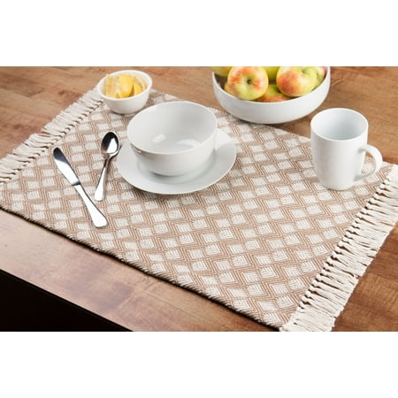 Sticky Toffee Cotton Woven Placemat Set with Fringe, Scalloped Diamond ...