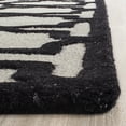 thumbnail image 4 of Safavieh Cambridge 5' X 8' Hand Tufted Wool Rug in Ivory and Black, 4 of 5