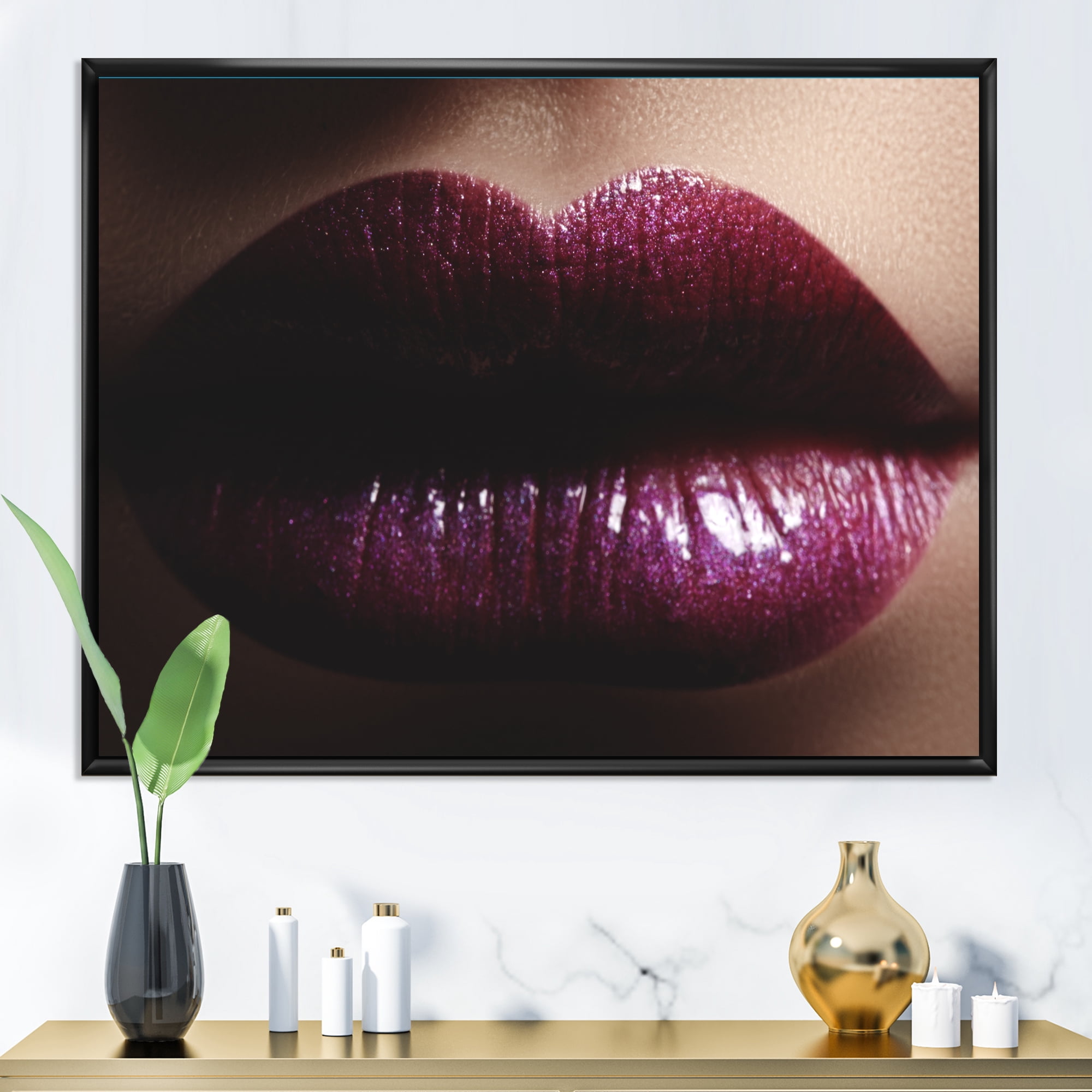 Designart 'Close-Up Of Woman Plump Lips With Glitter' Modern Framed Canvas Wall Art Print