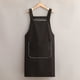 thumbnail image 5 of Delantal de Cocina – Poliéster Impermeable y Resistente al Aceite, Repelente a la Suciedad, Lavable y Fácil de Limpiar | Tirantes Traseros en H Ajustables, Bolsillo Frontal para Teléfono, Delantal, 5 of 6