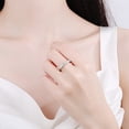 thumbnail image 5 of Anillo de plata pura Anillo de fila simple para mujer Anillo de fila de una línea con incrustaciones Anillo de moissanita de 27 puntos, 5 of 5