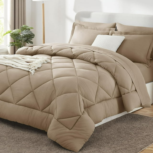 Juego de edredón CozyLux Queen con sábanas, 7 piezas, color topo, para todas las estaciones