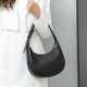 thumbnail image 2 of Bolso de hombro de PU para mujer Bolso de moda para axila Bolso cruzado con cremallera (Negro), 2 of 2