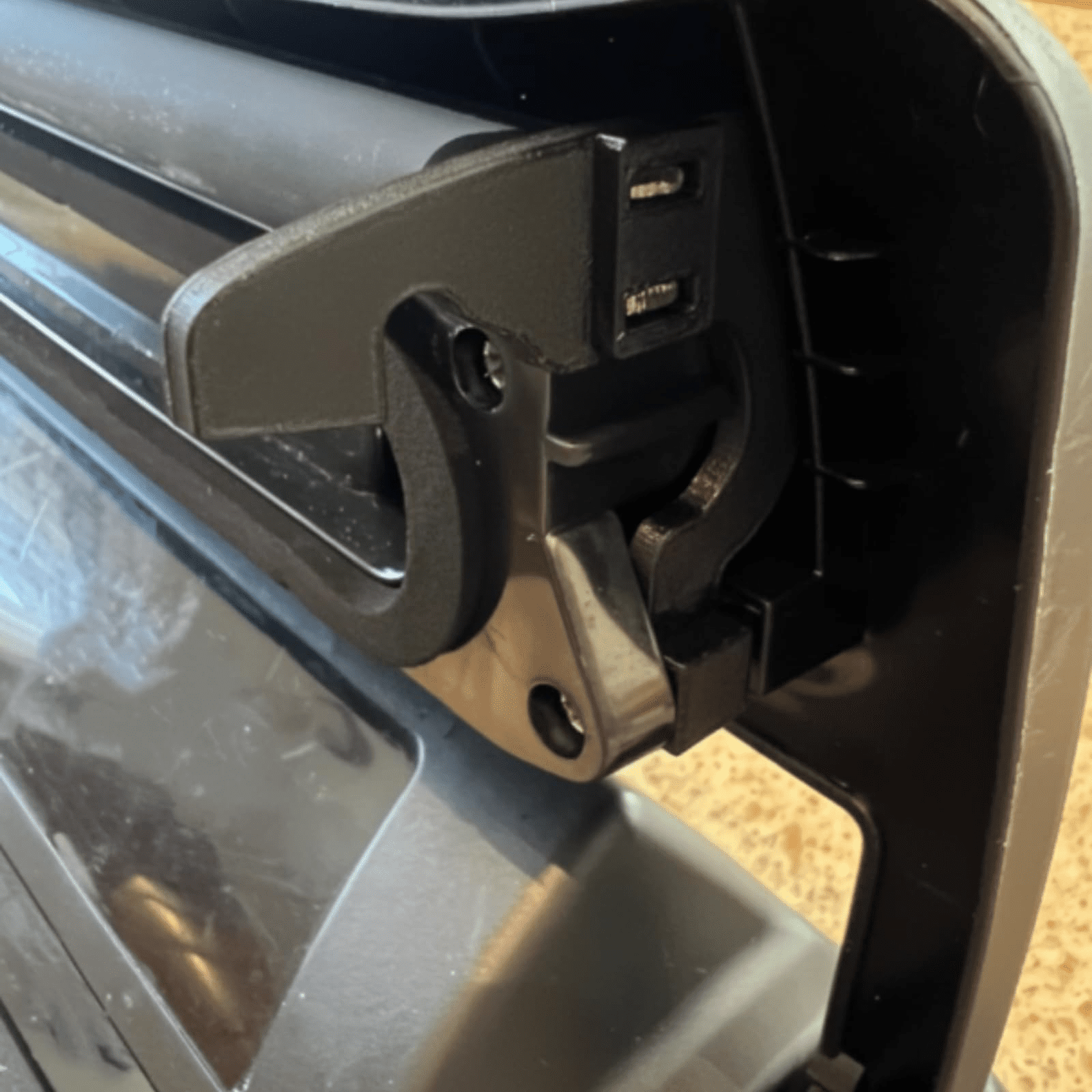 Vacuum Sealer Replacement Clip for FoodSaver V2244, Lid Lock Clip Part for Vacuum Sealing Machine Repair Kitchen Food Storage Use