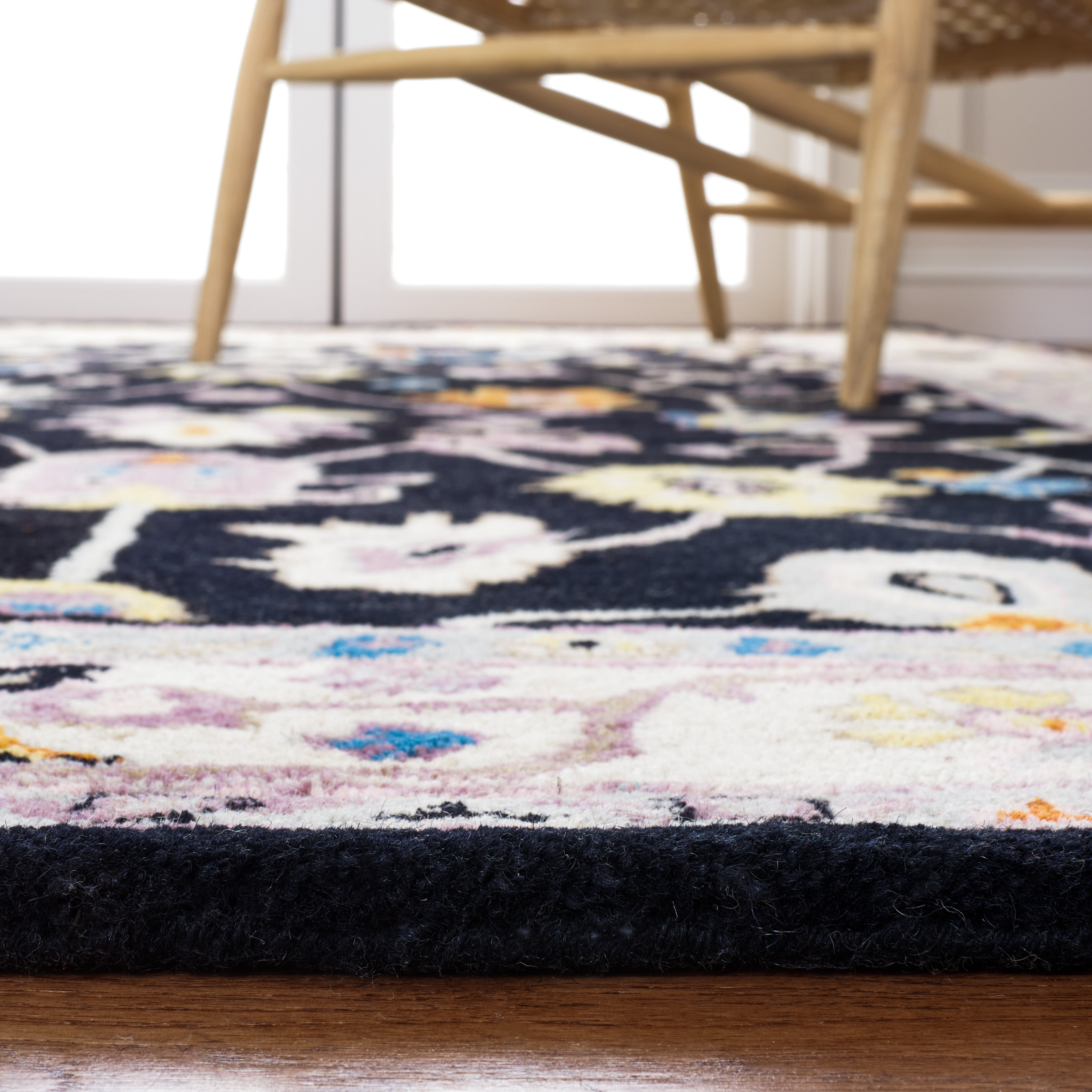 SAFAVIEH Anatolia Dalton Oriental Wool Area Rug, Black/Ivory, 8' x 10'