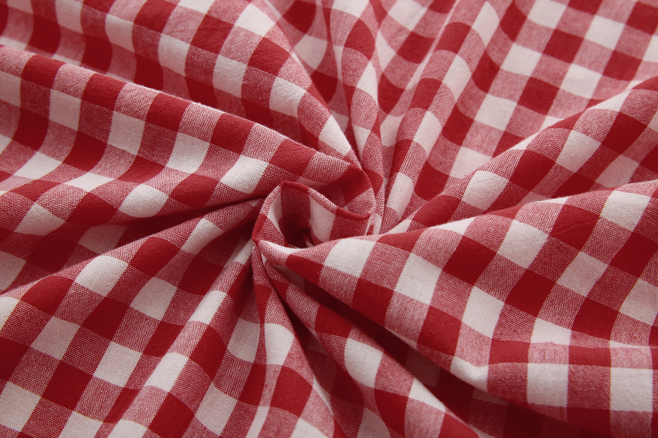 Red White Plaid Euro Pillow Shams with Ruffles Checkered Pillowcases Gingham Pillow Cases Washed Cotton Farmhouse Cottage Pillow Covers for Bed/Sofa(26X26inches,Red/White Plaid) 2 Pack