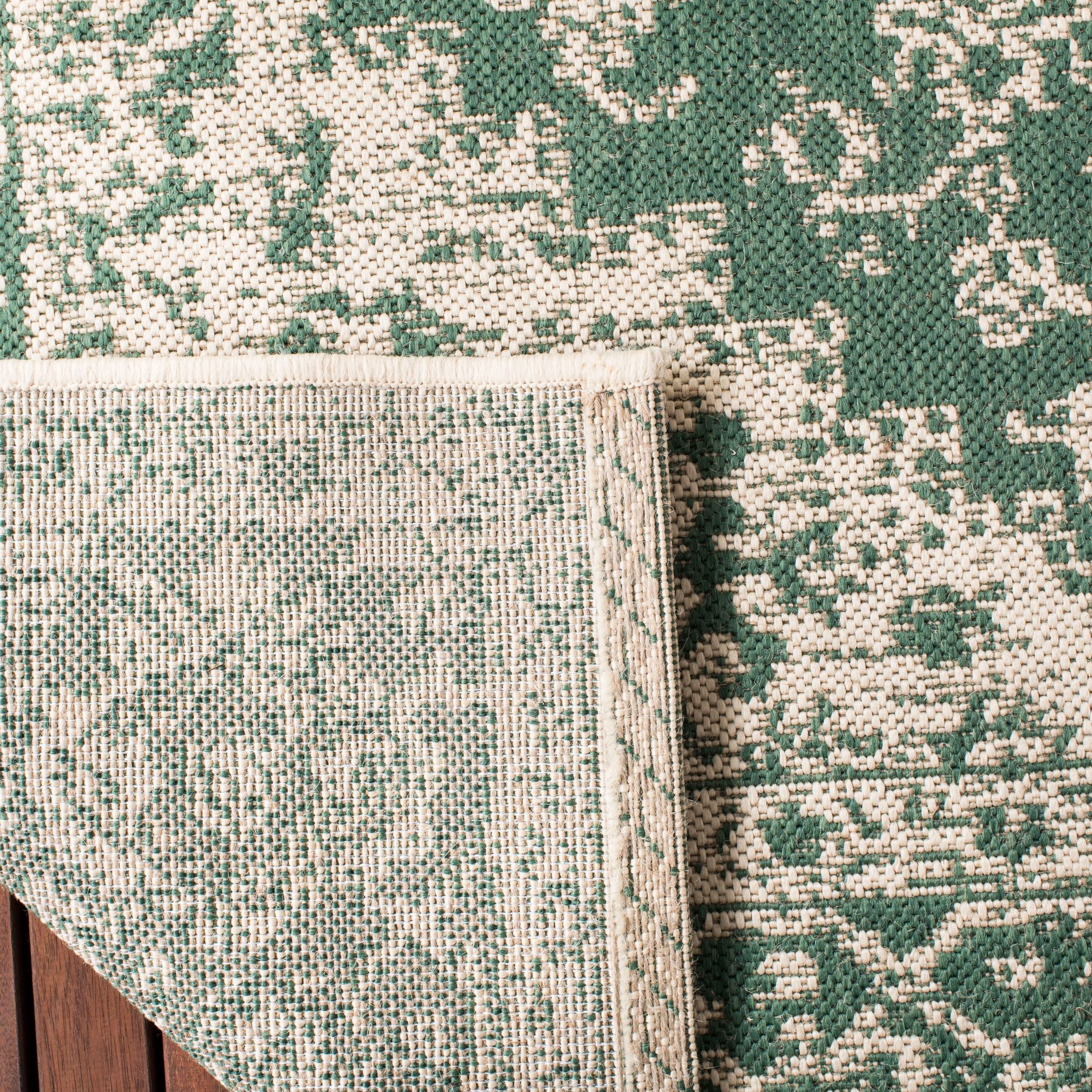 Safavieh Beach House Mai Traditional Outdoor Area Rug, Green/Cream, 6'7" x 6'7" Square