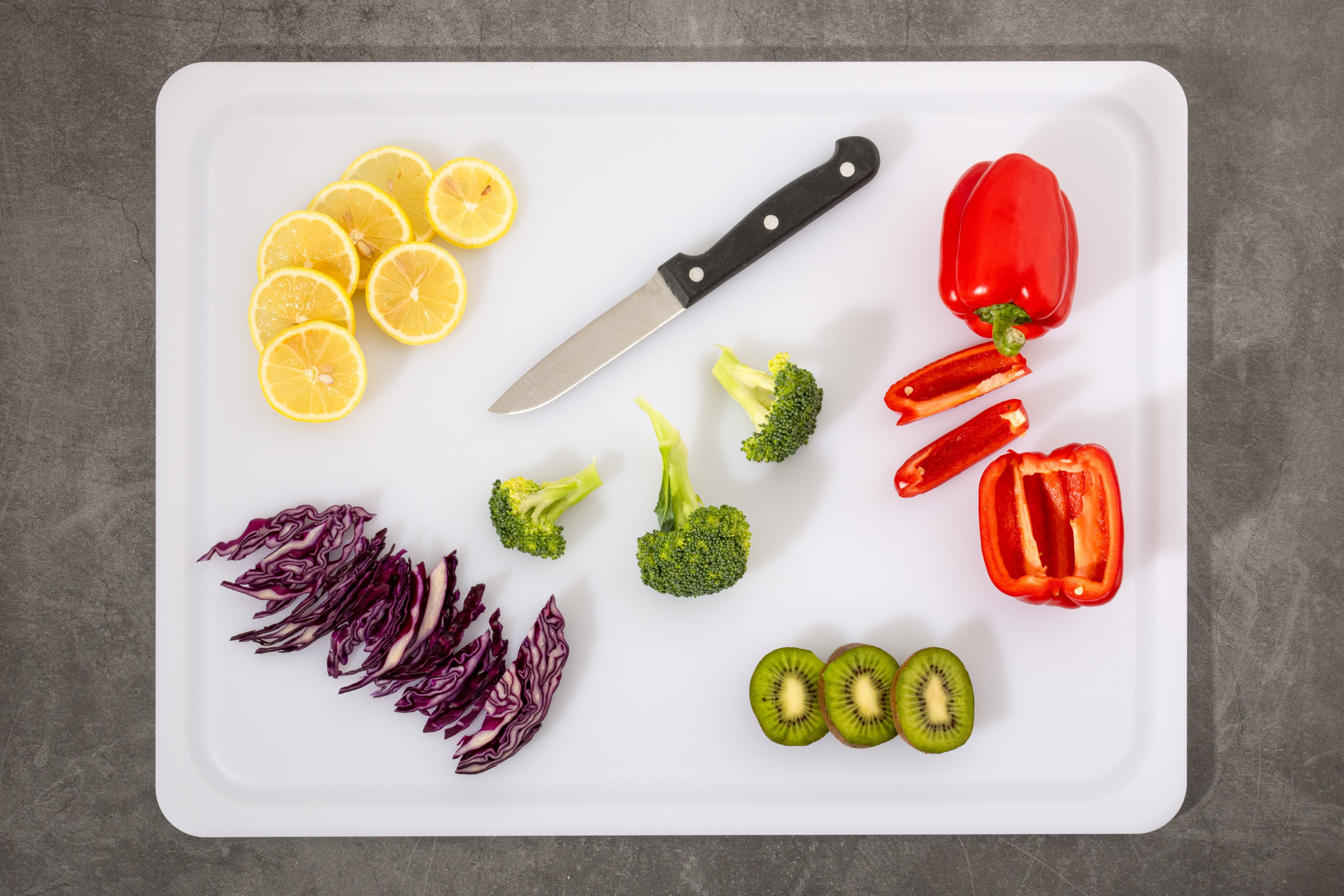 Mainstays 15" X 20" White Polypropylene Non-Slip Cutting Board with Juice Groove