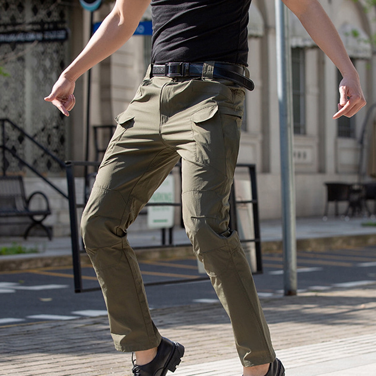 Pantalon avec plusieurs poches sale