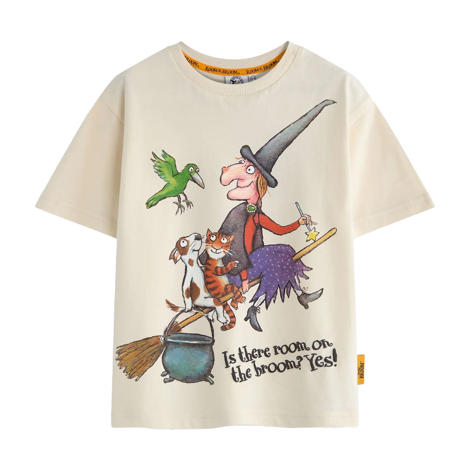 The Gruffalo Boys/Girls Room On The Broom Group Pose Short-Sleeved