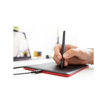 One by Wacom Student Drawing Tablet (small) – Works with Chromebook, Mac, PC - Black/Red