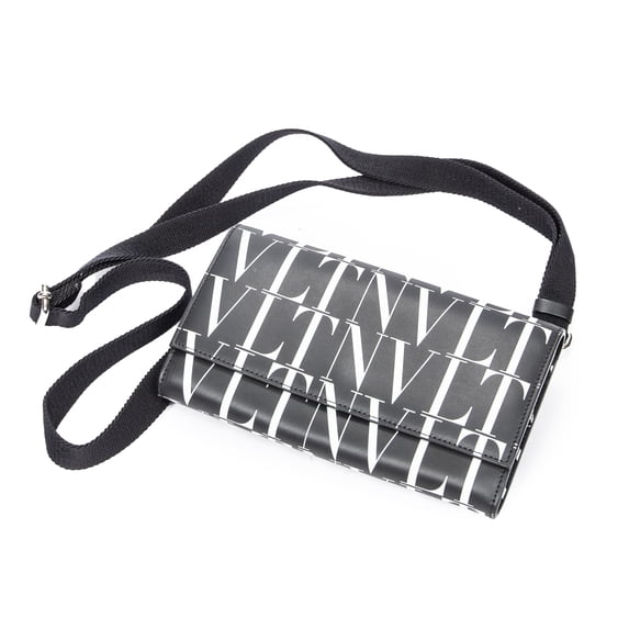 Pre-Owned Valentino Black/White Logo Wallet on Strap Shoulder Bag