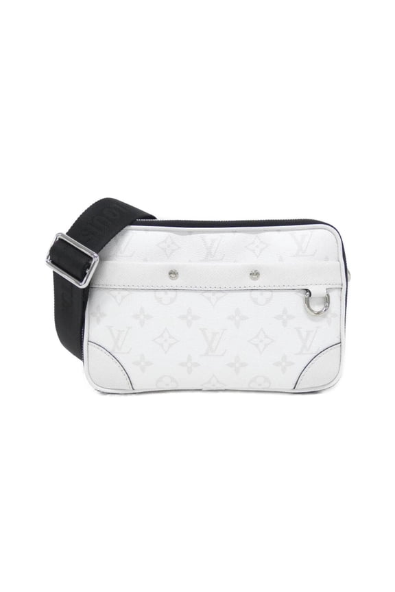 Pre-Owned Louis Vuitton Taiga Lama Alpha Messenger Shoulder Bag M31069