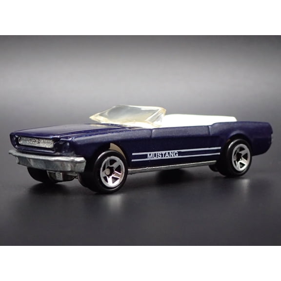 Open Box 1965 65 FORD MUSTANG CONVERTIBLE 1:64 SCALE LIMITED DIORAMA DIECAST MODEL CAR