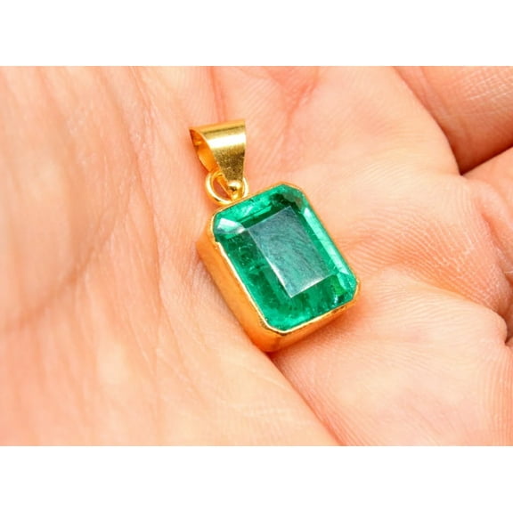 Lab Created Green Emerald Women Solitaire Pendant 14K Yellow Gold Plated 3Ct