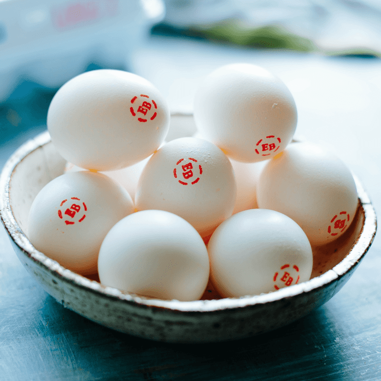 Kirkland Signature Organic Hard-Boiled Eggs, Cage Free, 2-pack, 16 ct