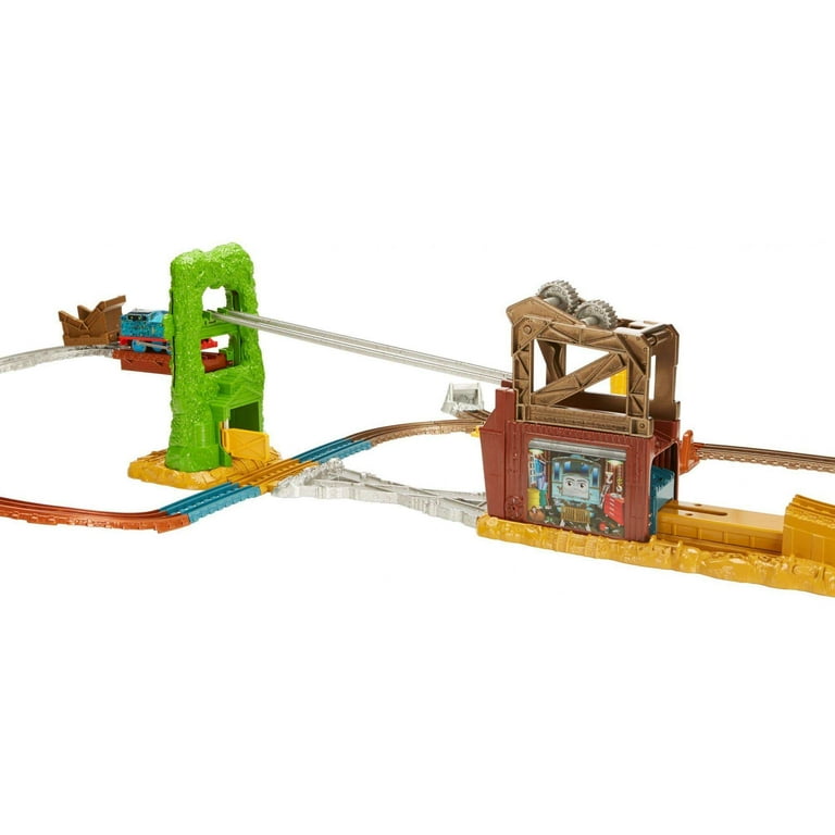 Thomas Friends TrackMaster Scrapyard Escape Set