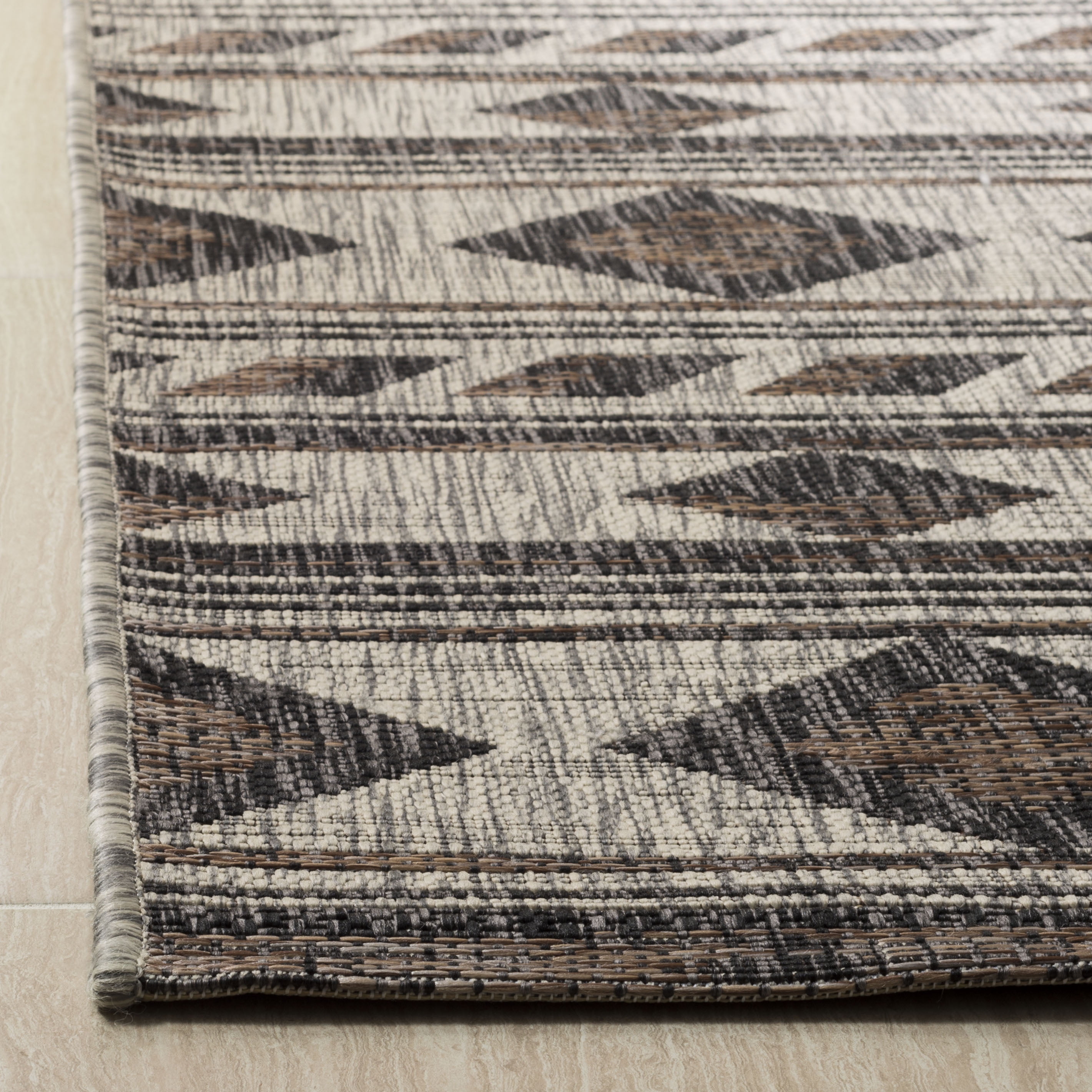 Safavieh Courtyard Allycia Geometric Indoor/Outdoor Area Rug, Gray/Black, 6'7" x 6'7" Square