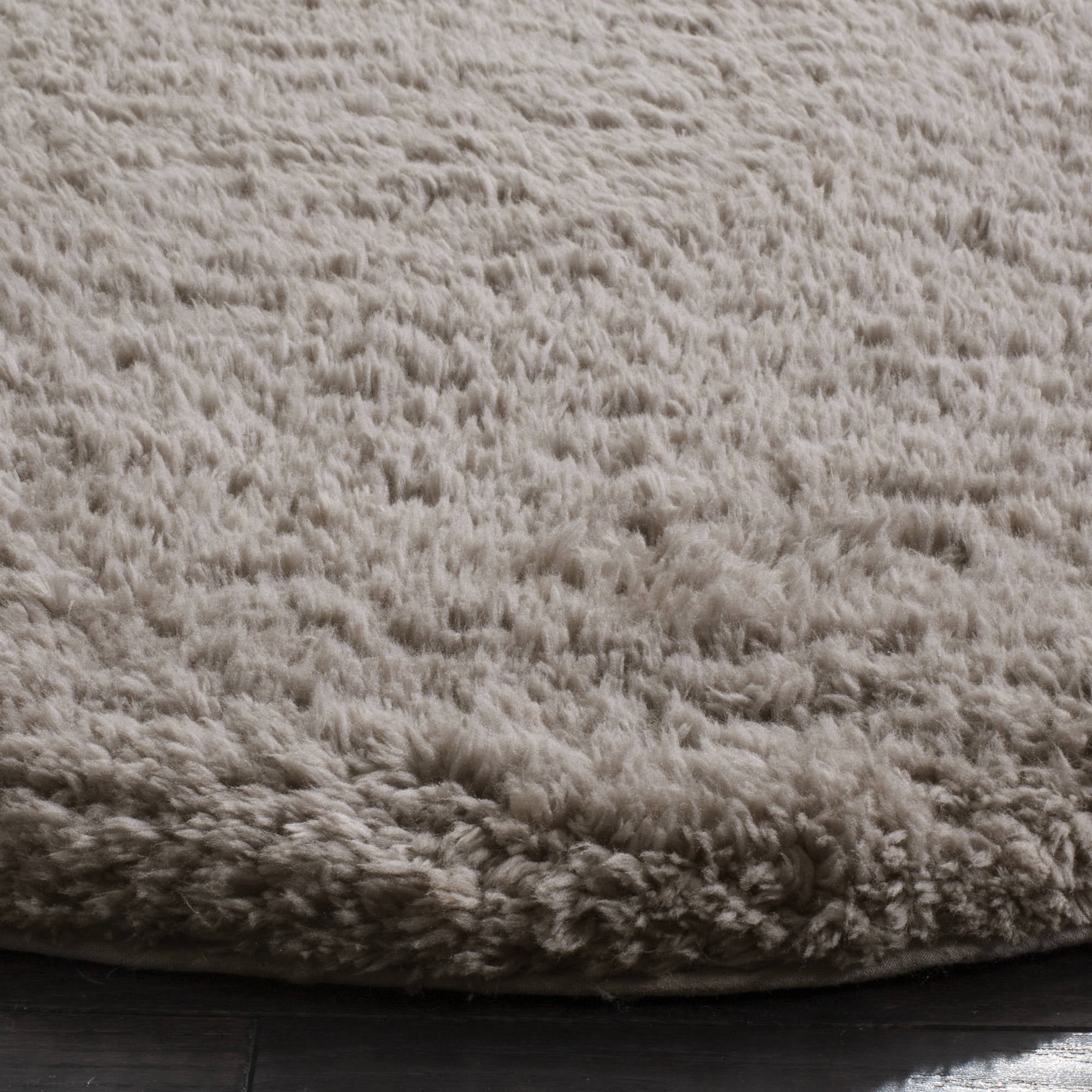 SAFAVIEH Addie Solid Plush Polyester Sheep Shag Runner Rug, Silver, 2'3" x 6'