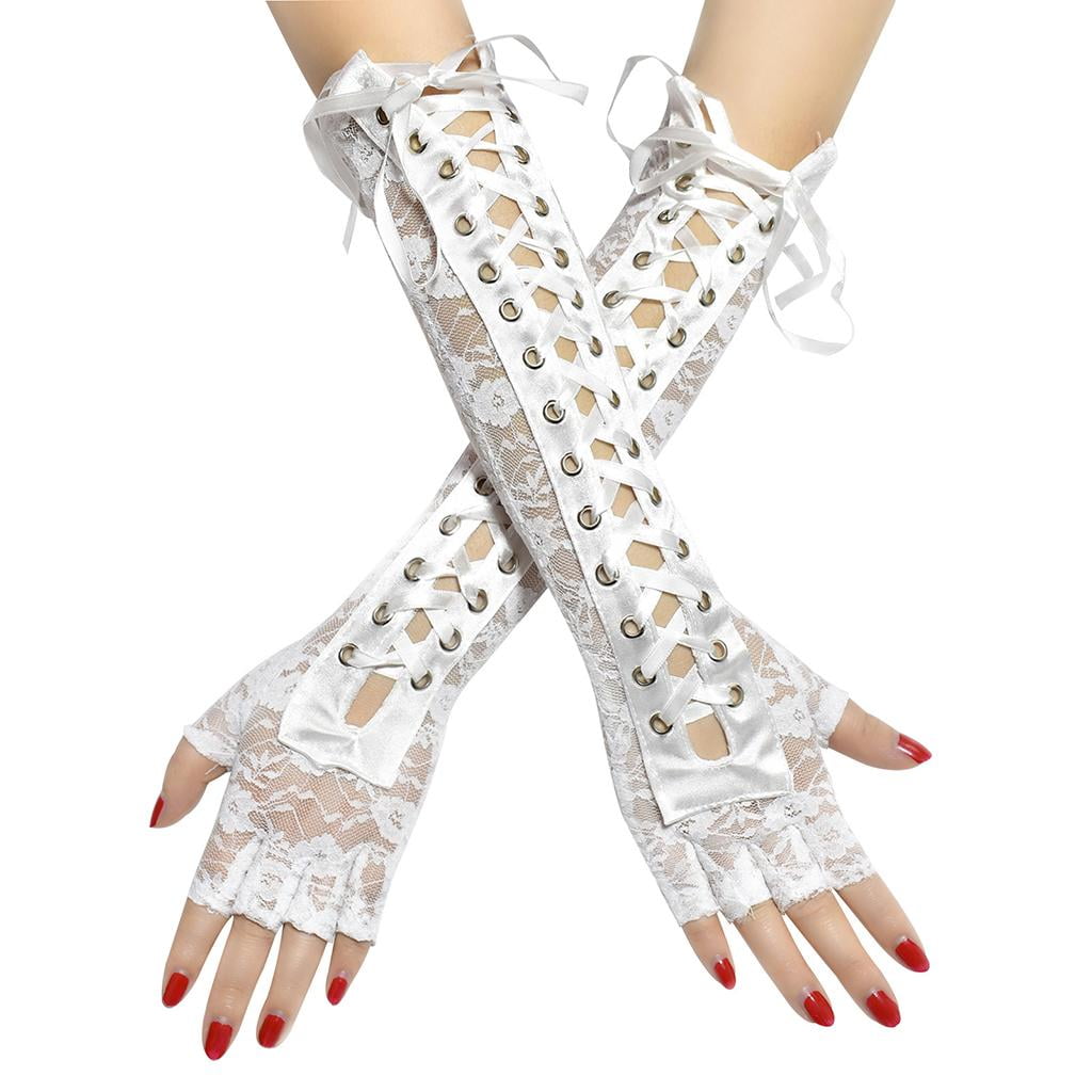 Alpine Heidi*: Lace Gloves in Lolita