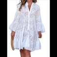 thumbnail image 1 of Vestido Bohemio de Encaje con Bordado de Ojales para Mujer, Escote en V, Mangas Acampanadas, Corte Holgado, 2025 M, 1 of 10