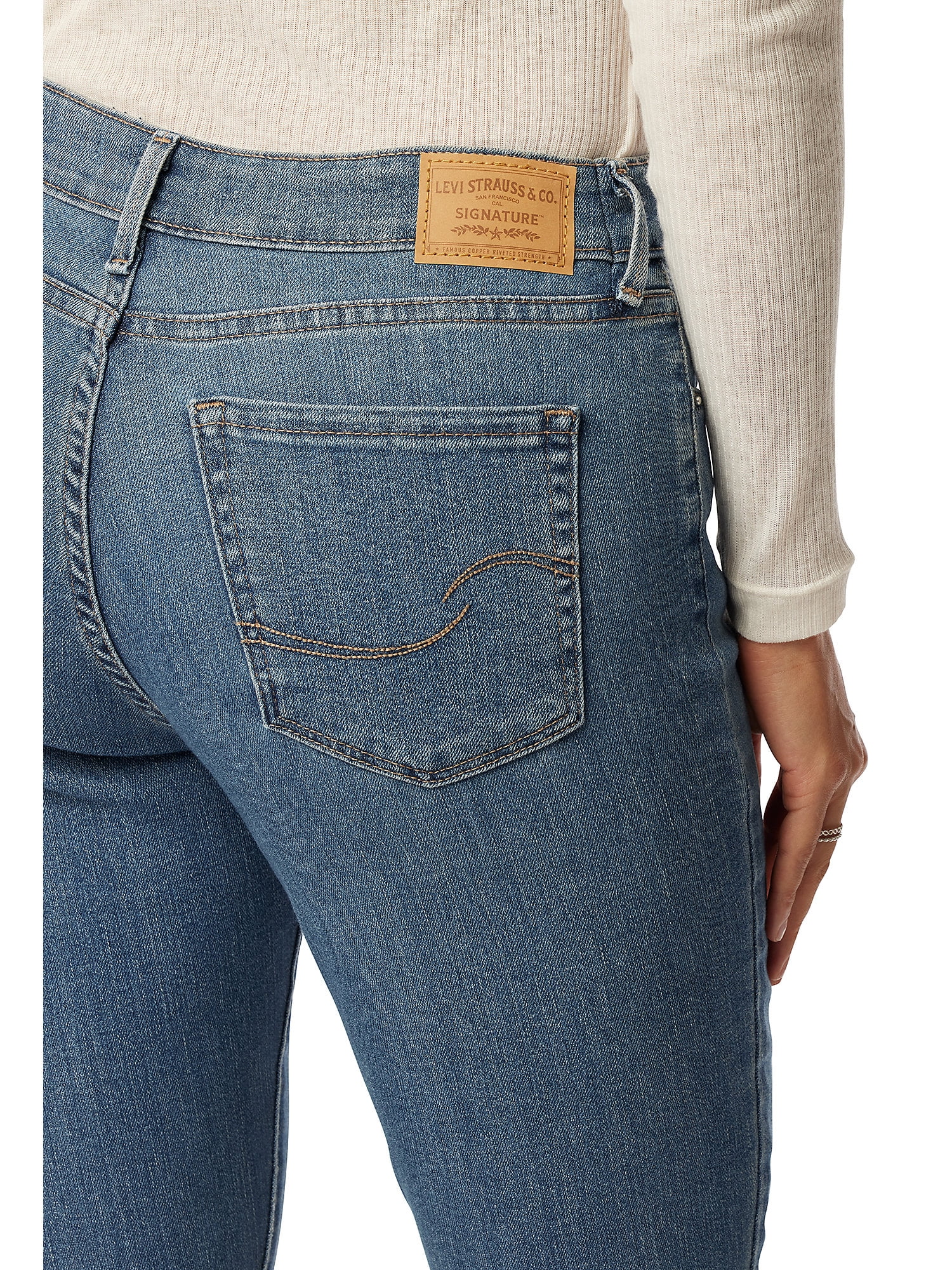 Levi Strauss Signature Women's and Women's Plus Mid Rise Bootcut Jeans
