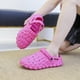 thumbnail image 2 of Sandalias unisex de verano para mujer, zapatillas de exterior con punta cerrada, sandalias de lichi con masaje de burbujas, sandalias de marca de diseñador de moda, zuecos para hombre, 2 of 4