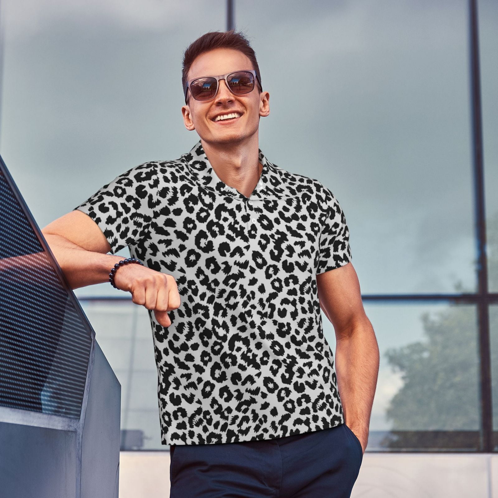 Vsdgher Similar To Leopard Print Print Men's Short Sleeve Stretch Polo Shirt, Moisture-Wicking Performance Polo Shirt