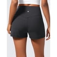 thumbnail image 2 of Shorts CRZ YOGA Butterlift tiro alto 3" con bolsillos gris talla S, 2 of 4