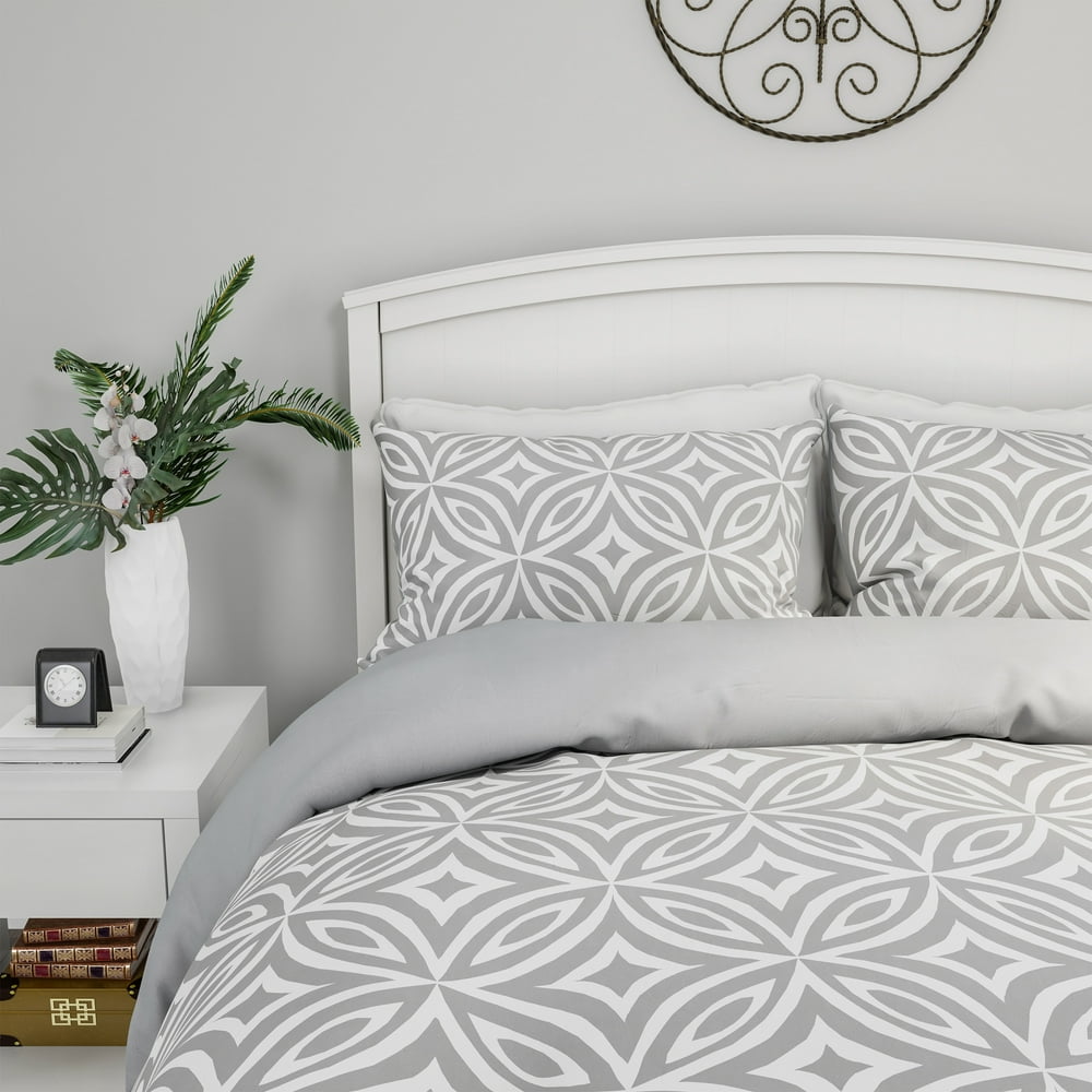 Comforter Set with Exclusive Radiance Design3 Piece Full/Queen Bed Set