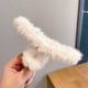 thumbnail image 1 of Pinza de pelo grande de felpa para mujer, para otoño e invierno, con lazo, con forma de tiburón, para tocado, 1 of 6