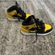 thumbnail image 3 of Jo r-dan 1 Retro Mid New Love 2017 G’s Size 6.5, 3 of 5