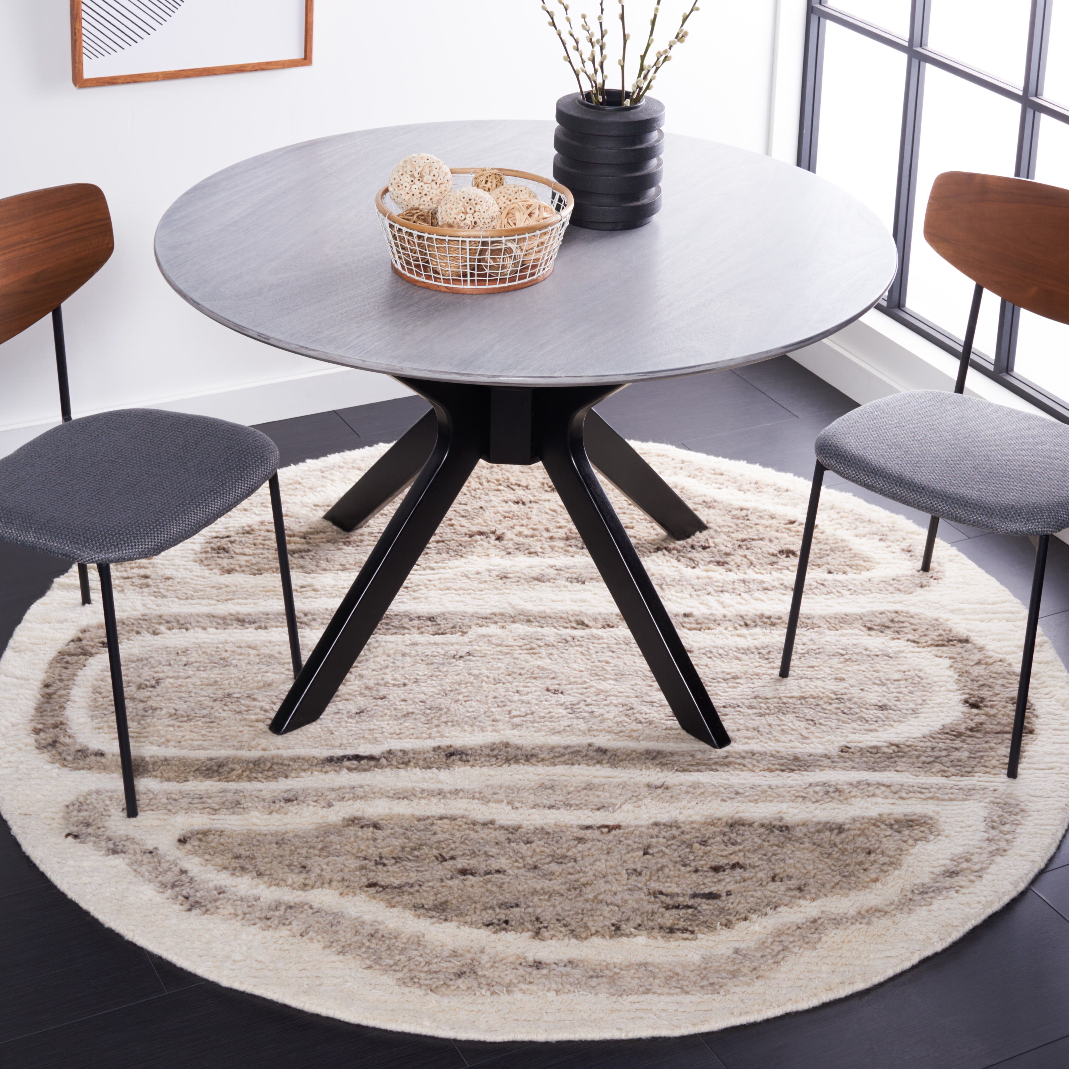 SAFAVIEH Casablanca Rhoda Geometric Wool Area Rug, Ivory/Brown, 6' x 6' Round