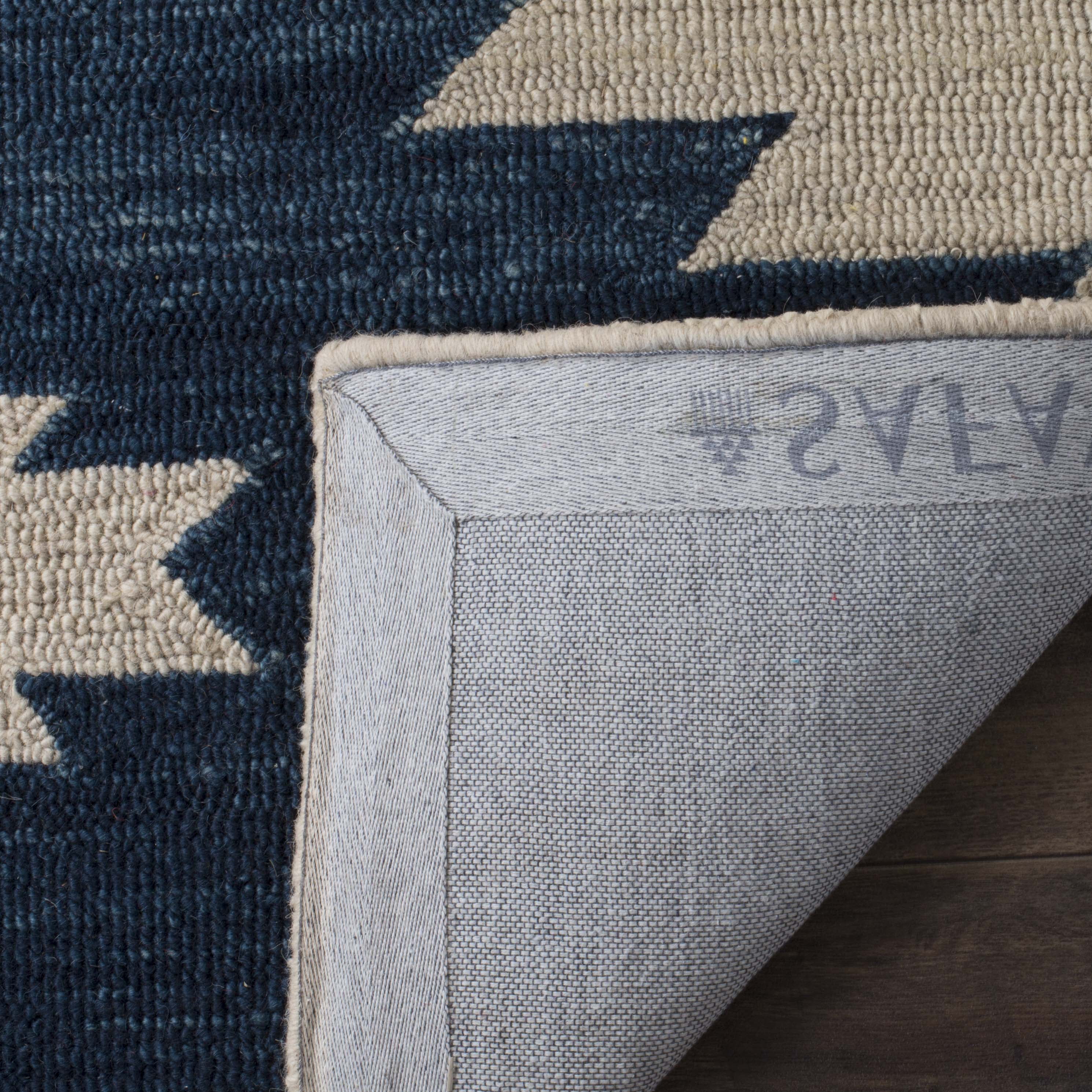 SAFAVIEH Aspen Mladen Southwestern Wool Area Rug, Ivory/Multi, 3' x 5'