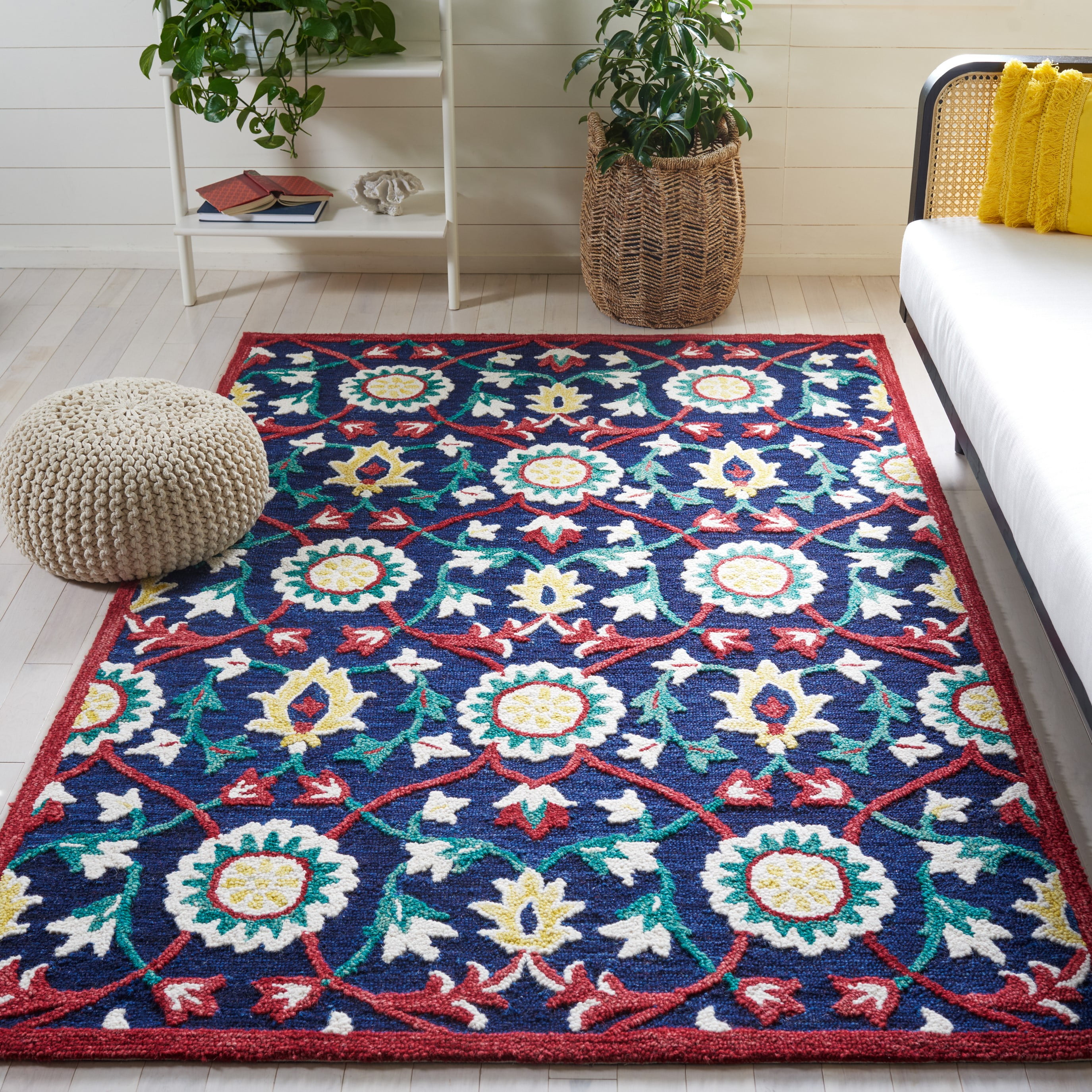 SAFAVIEH Blossom Lecia Floral Area Rug, Navy/Red, 5' x 8'