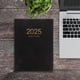 thumbnail image 5 of Agenda A4 en inglés, 2025 días por página, planificador diario A4, planificador de trabajo de oficina, planificador de citas para oficina, color negro, 5 of 8
