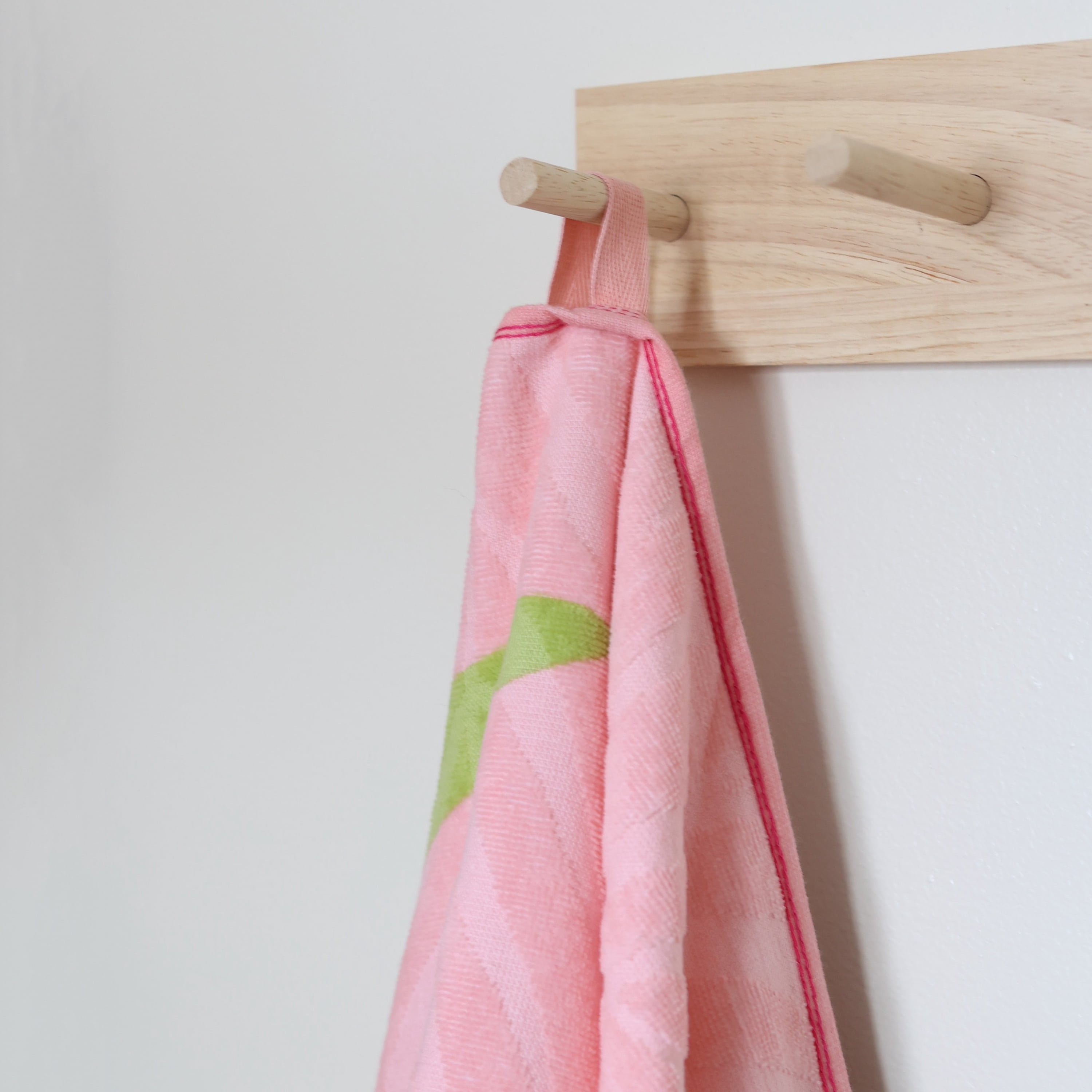 Better Homes & Gardens Oversized Printed Palm Coral 100% Cotton Velour Beach Towel, 38” x 72"